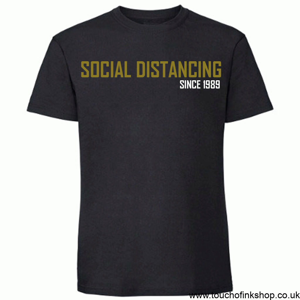 social-distancing-black-tee.20202